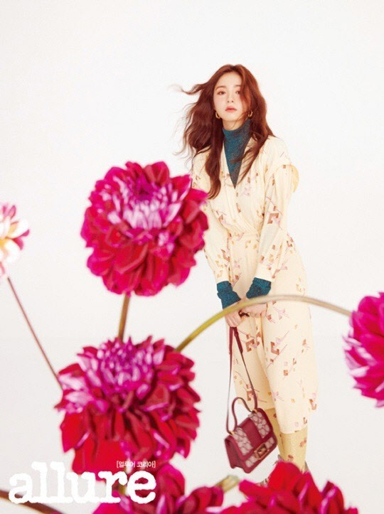 얼루어 코리아 제공